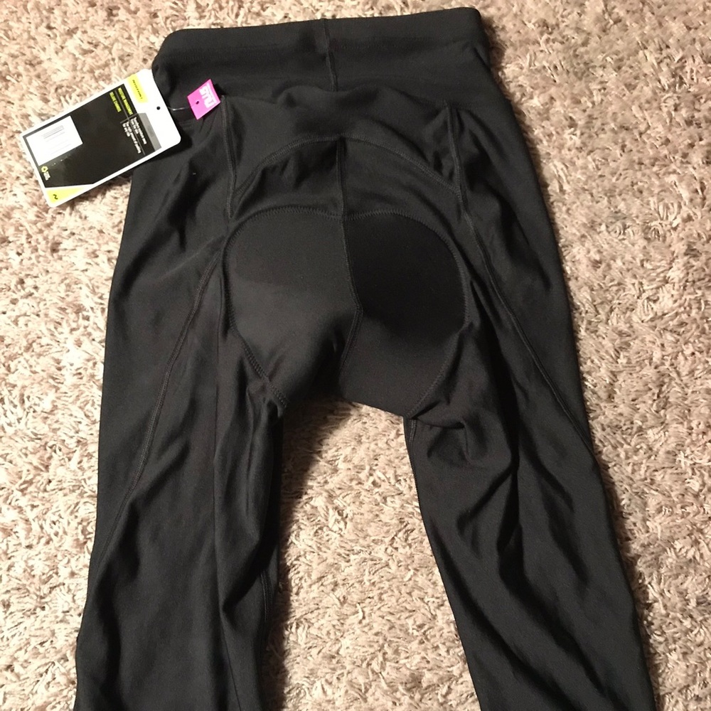 Padded spinning capris